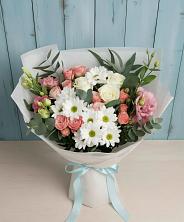 Букет цветов из:  Розы, Лизиантусы и Хризантемы в Решоткино