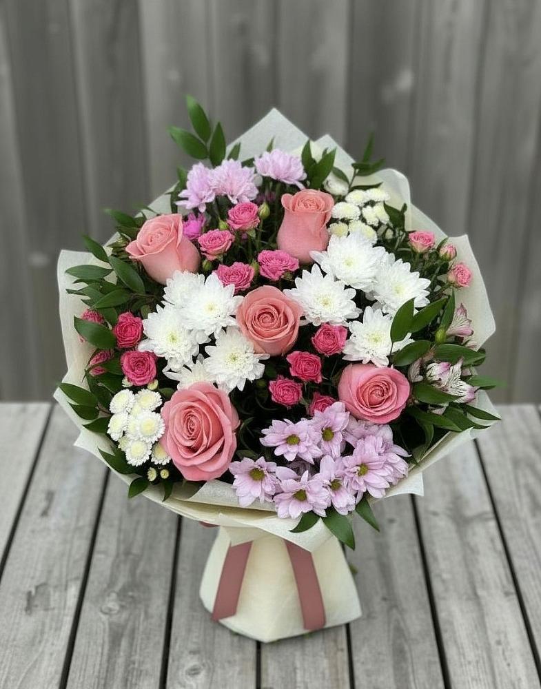 Букет цветов из: Альстромерии, Гвоздики, Розы и Хризантемы в Решоткино