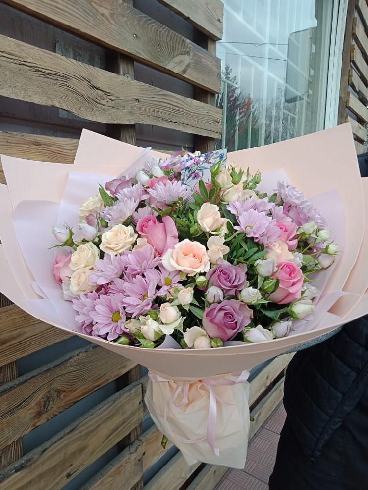 Букет цветов из: Розы и Хризантемы в Решоткино