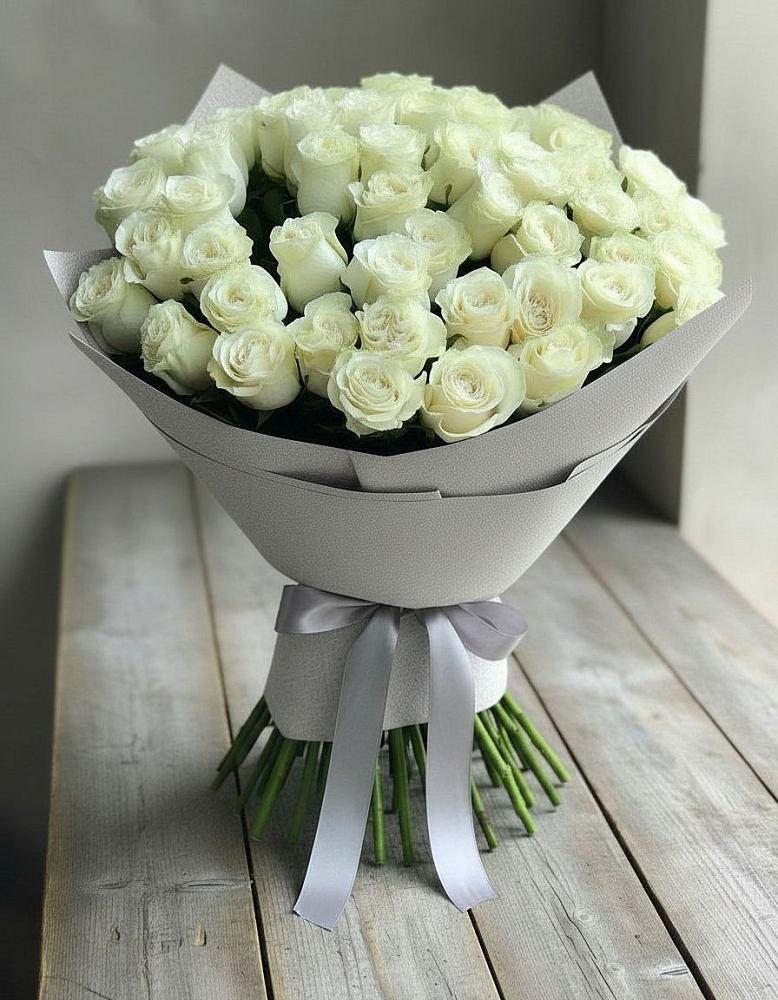 Букет 35 Белых роз в Решоткино
