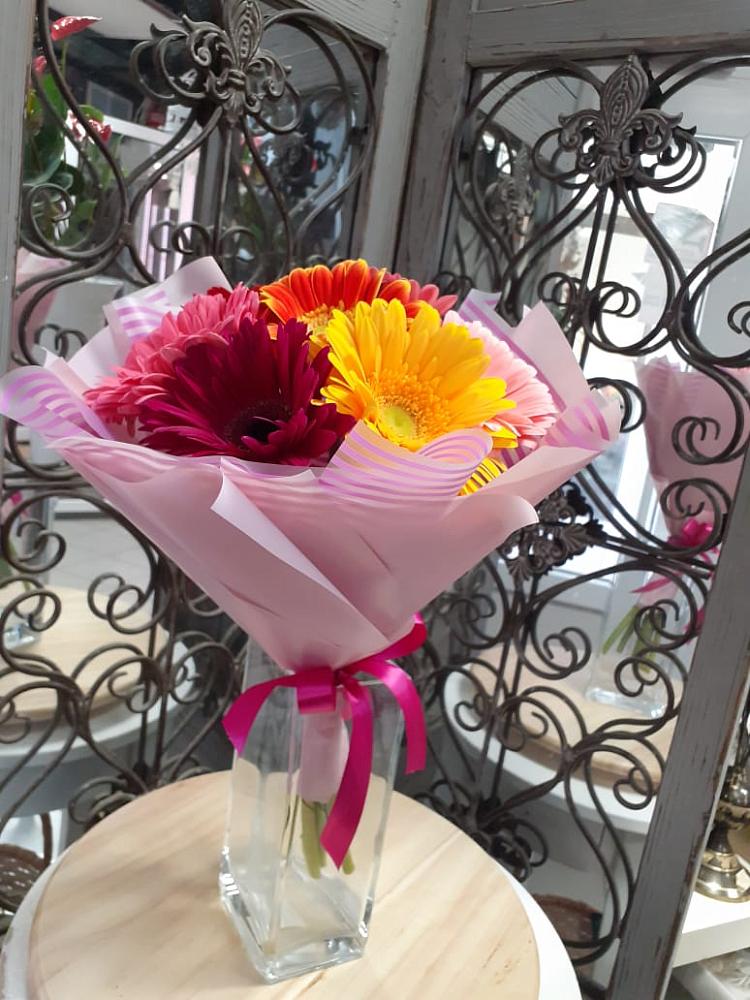 Букет цветов из: Герберы в Решоткино