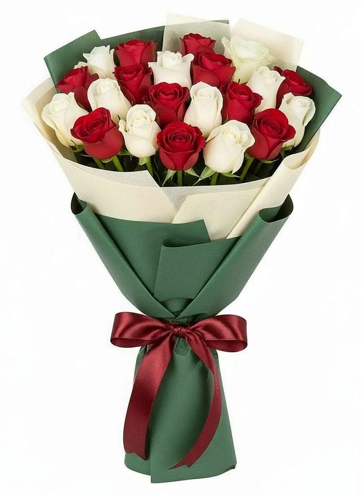 Букет Микс из красных и белых роз в Решоткино