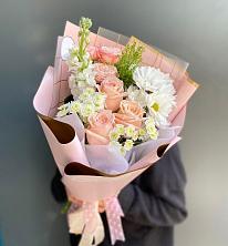 Букет цветов из:  Хризантемы и Розы в Решоткино