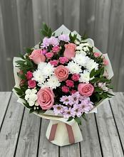 Букет цветов из:  Альстромерии, Гвоздики, Розы и Хризантемы в Решоткино