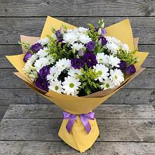 Букет цветов из:  Ирисы, Хризантемы и Ромашки в Решоткино