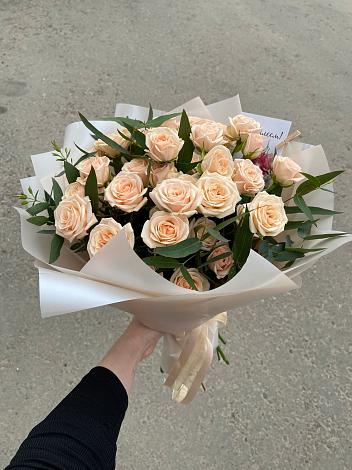 Букет Кремовые розы Латте в Решоткино