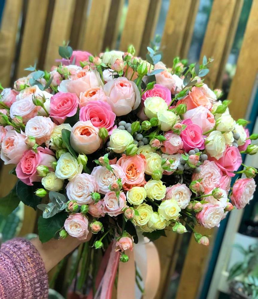 Букет цветов из: Розы в Решоткино