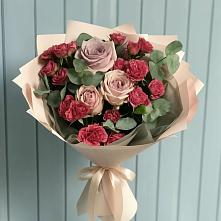 Букет цветов из:  Гвоздики и Розы в Решоткино