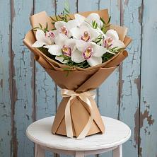 Букет цветов из:  Орхидеи и Розы в Решоткино