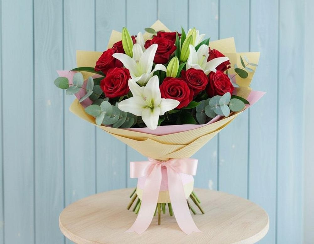 Букет цветов из: Лилии и Розы в Решоткино